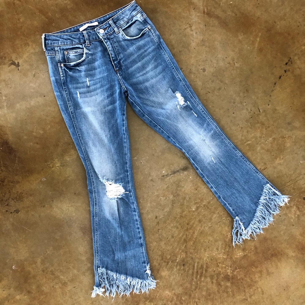 Zara - Frayed Jeans